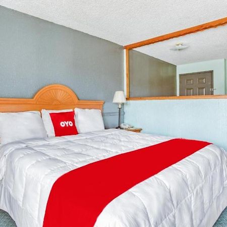 Hotel Oyo Townhouse Tulsa Woodland Hills Esterno foto