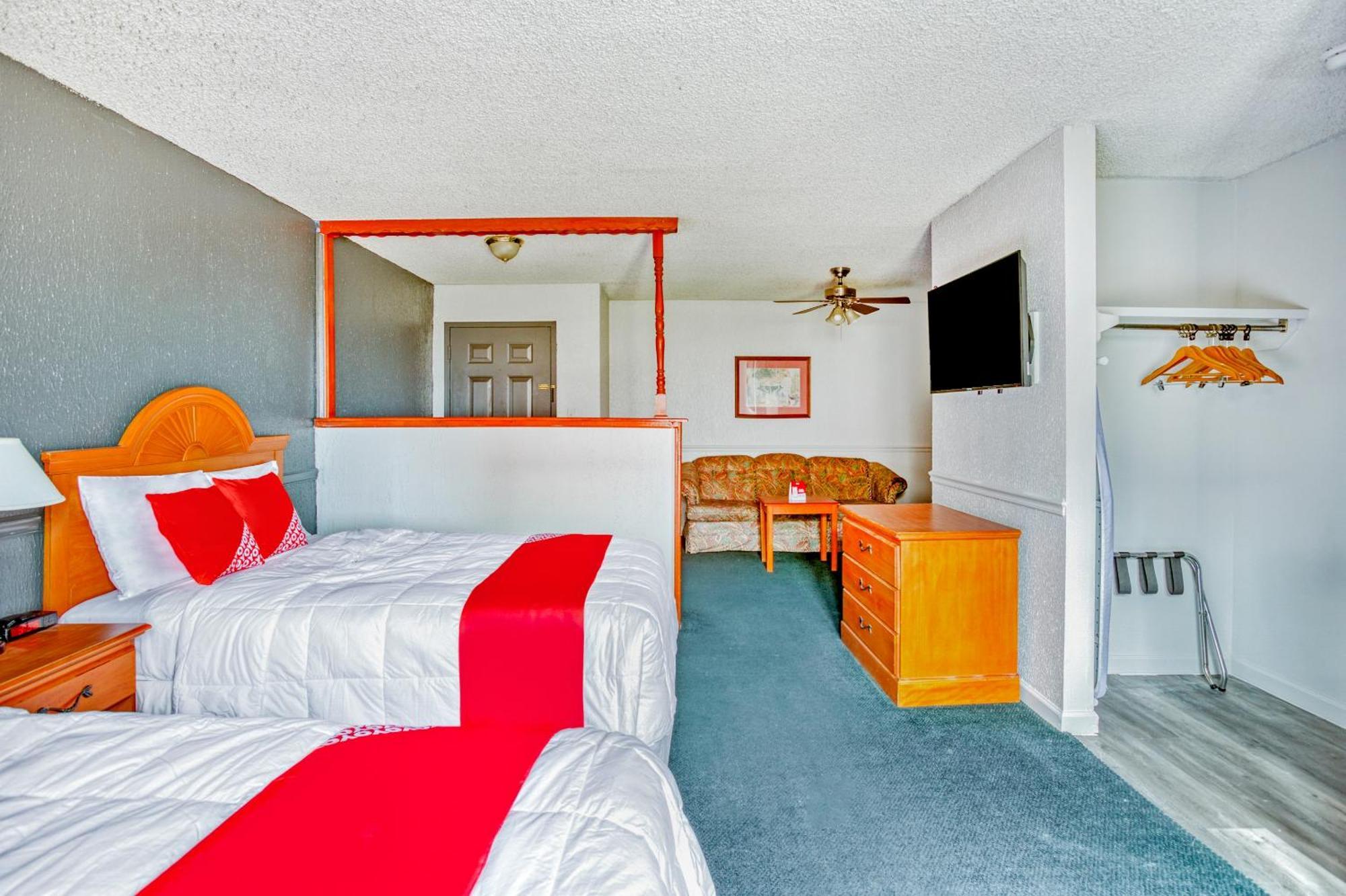Hotel Oyo Townhouse Tulsa Woodland Hills Esterno foto