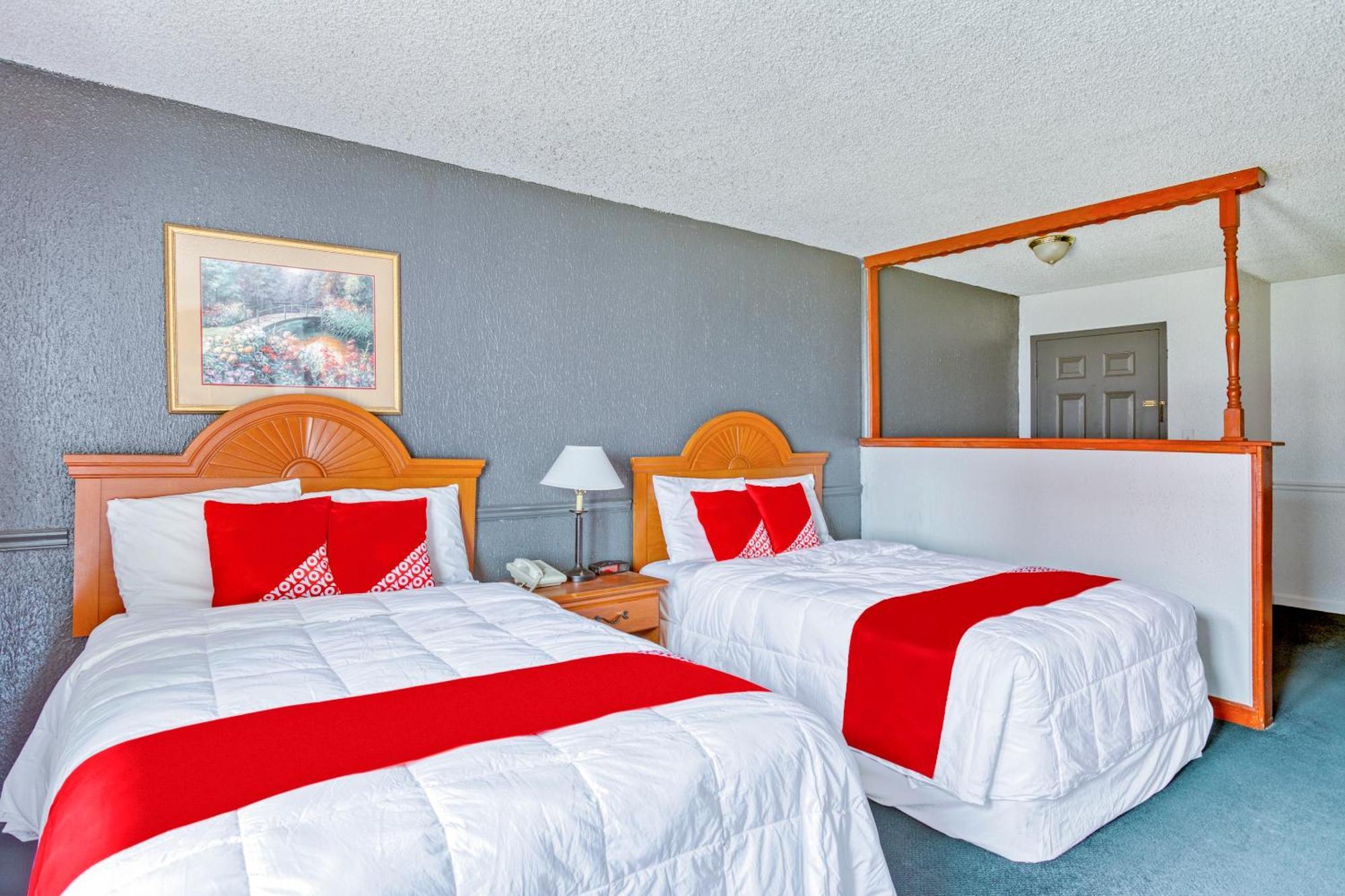 Hotel Oyo Townhouse Tulsa Woodland Hills Esterno foto