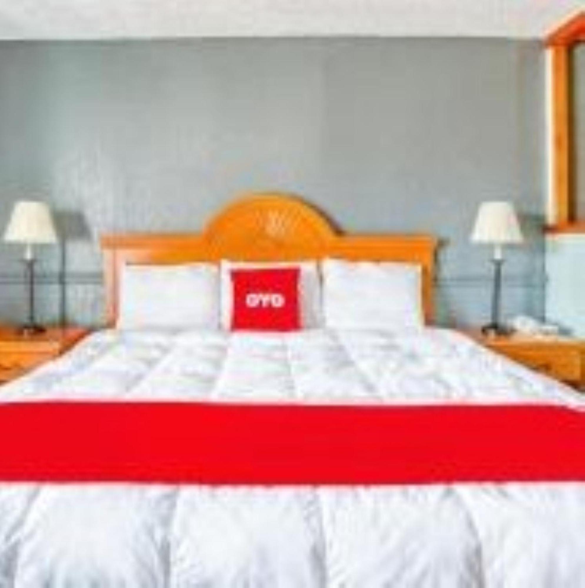Hotel Oyo Townhouse Tulsa Woodland Hills Esterno foto